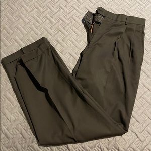 MENS HAGGAR BLACK DRESS PANTS